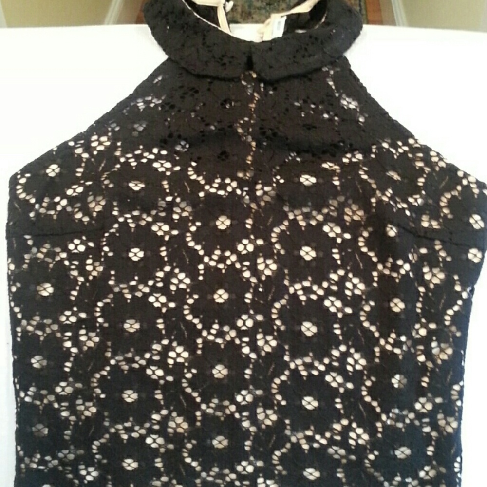 URBAN OUTFITTERS black lace top